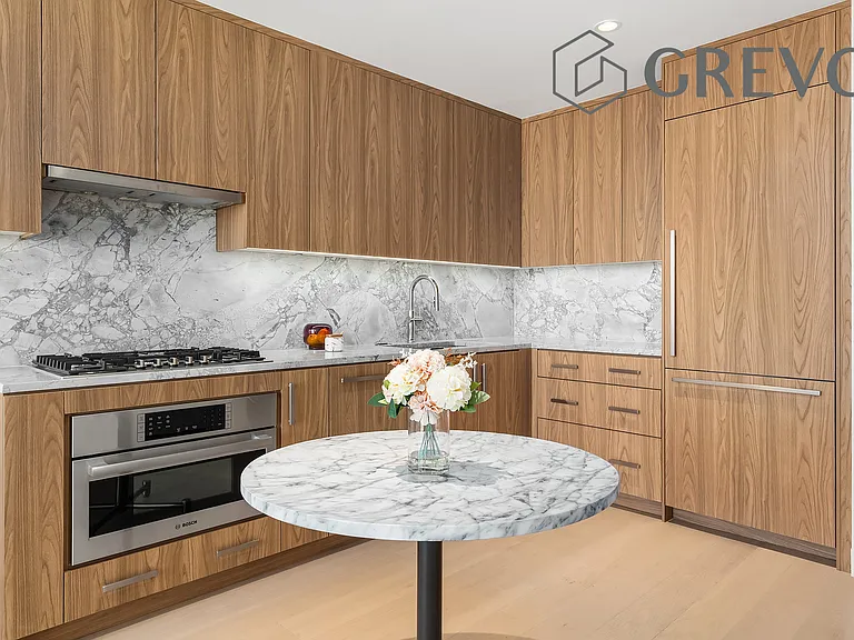 30-55 Vernon Blvd #2J — Photo 2
