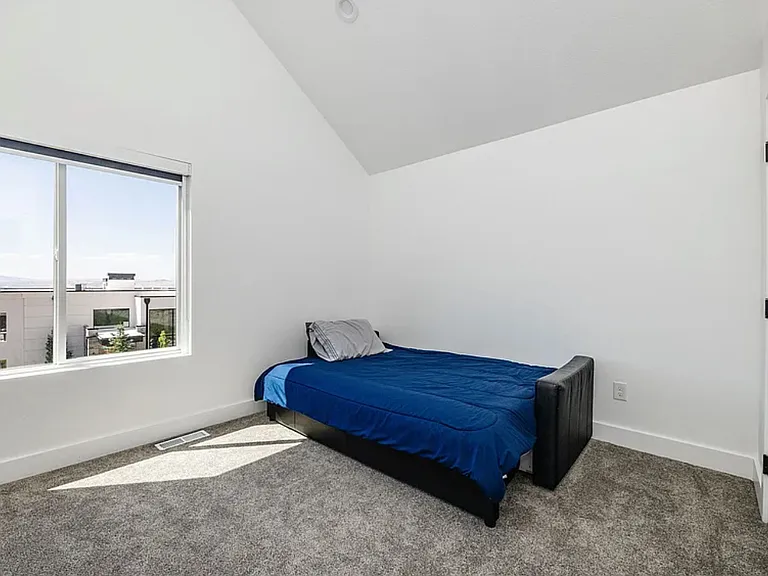 1360 Cedarwood Ln — Photo 27