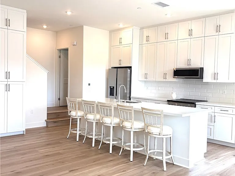 7267 Aura Cir — Photo 3