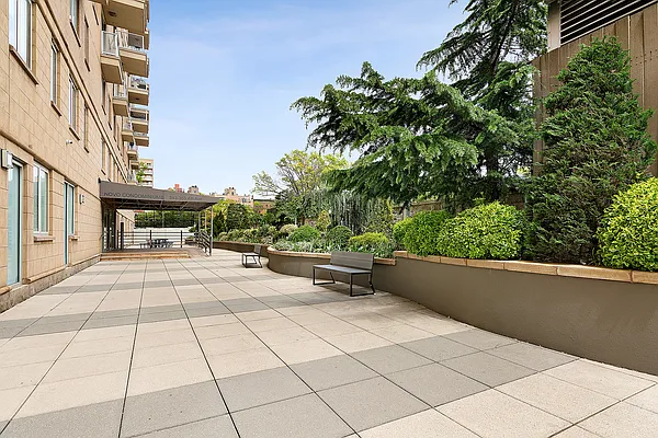 Sold by Corcoran | media 8