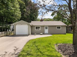 2340 Gmeiner Rd, Appleton, WI 54915