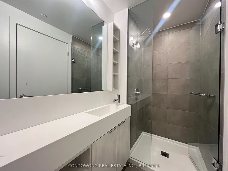 8 Wellesley St W #6003 — Photo 10