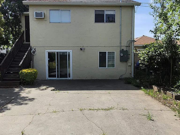 643 Elm St #C — Photo 6