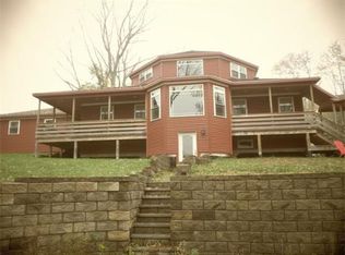 28 Dudley Rd, Templeton, MA 01468