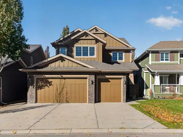 38 Auburn Sound Cir SE, Calgary, AB T3M 0R7