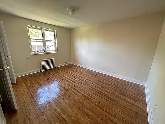 Rented by Queens Apartments Realty LLC | media 10