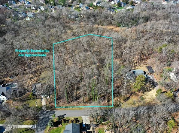 4001 Carmel Forest Dr, Charlotte, NC 28226