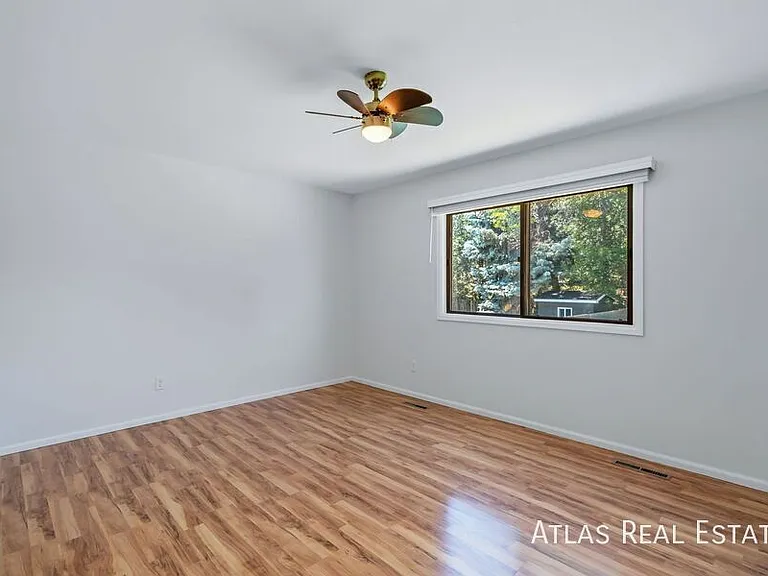 3243 Pepperwood Ln — Photo 13