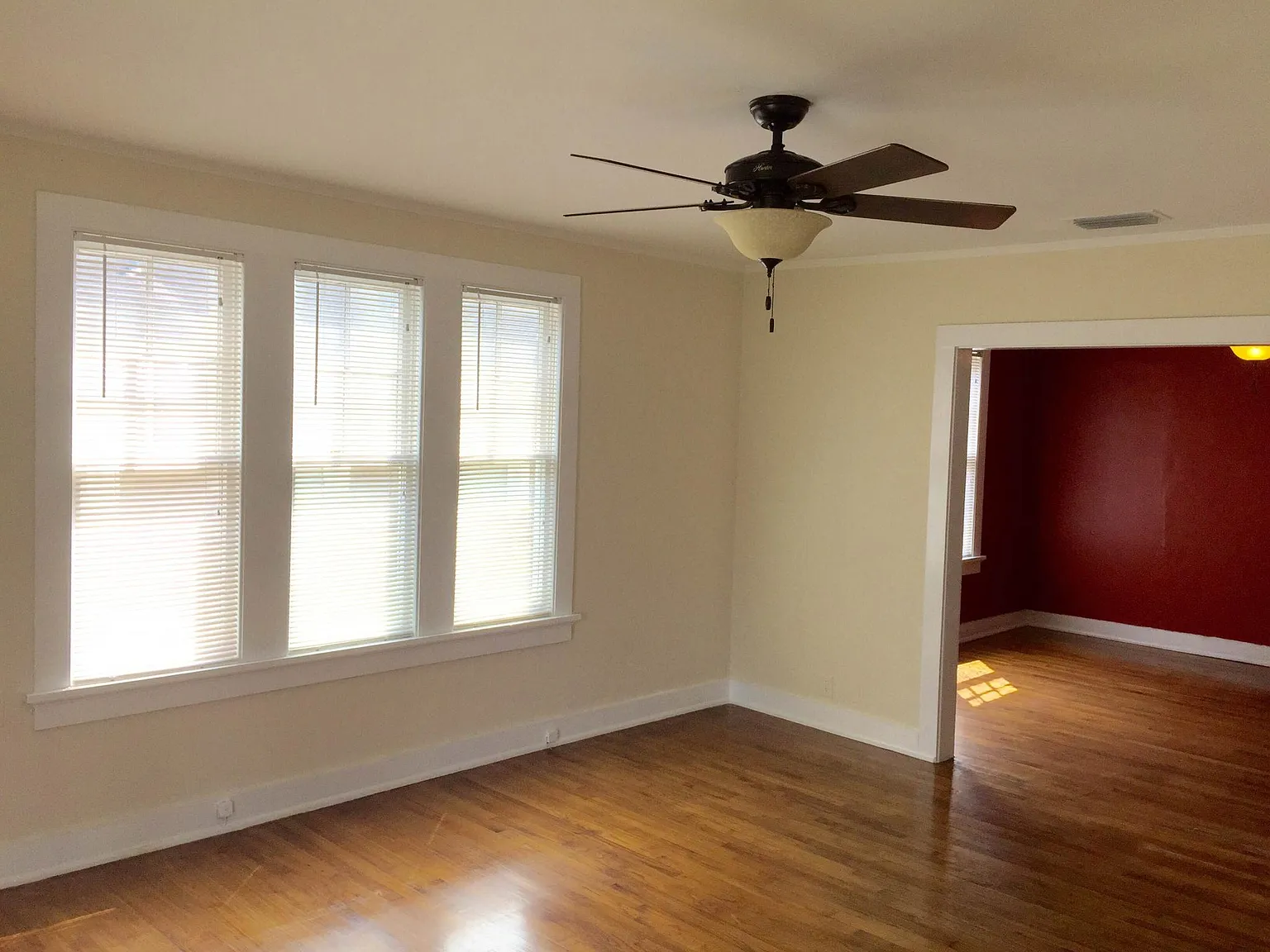 1703 Laurel St — Photo 3