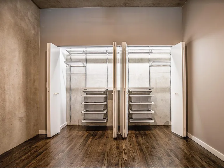 630 N Franklin St #507 — Photo 7
