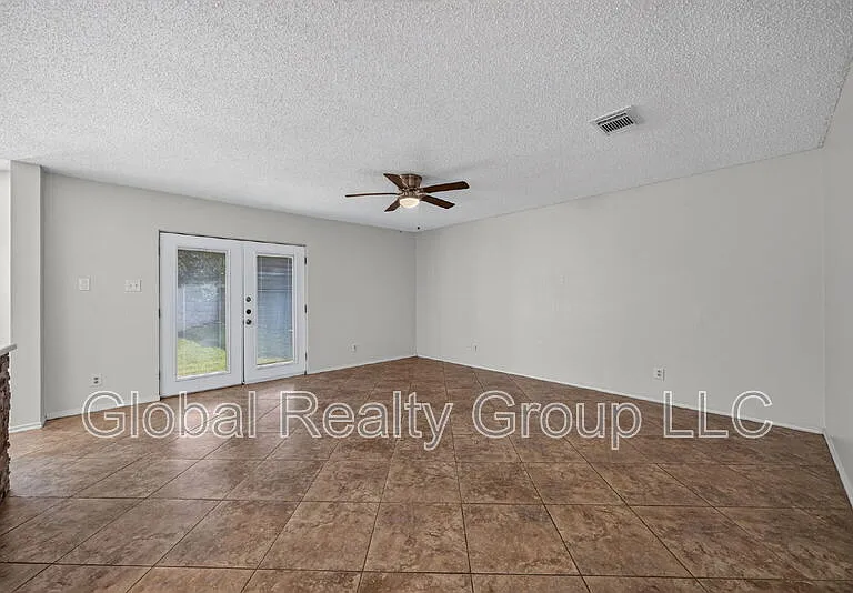 7702 Fairton Pl — Photo 11