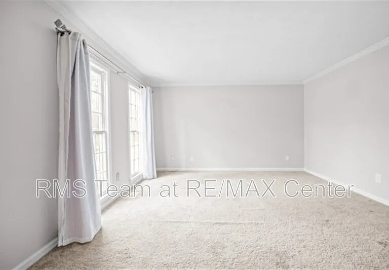 320 Saint Simons Cv — Photo 5
