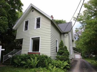 833 Wright St, Oshkosh, WI 54901