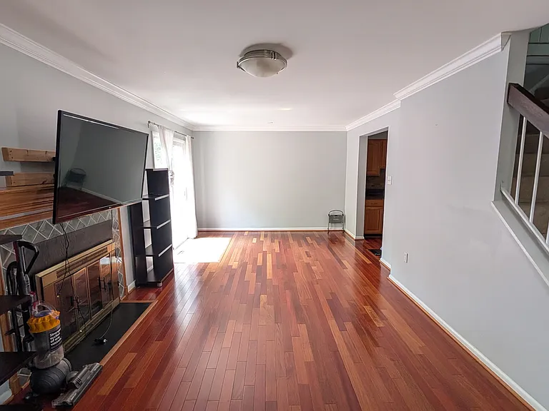 3011 Winter Pine Ct — Photo 3