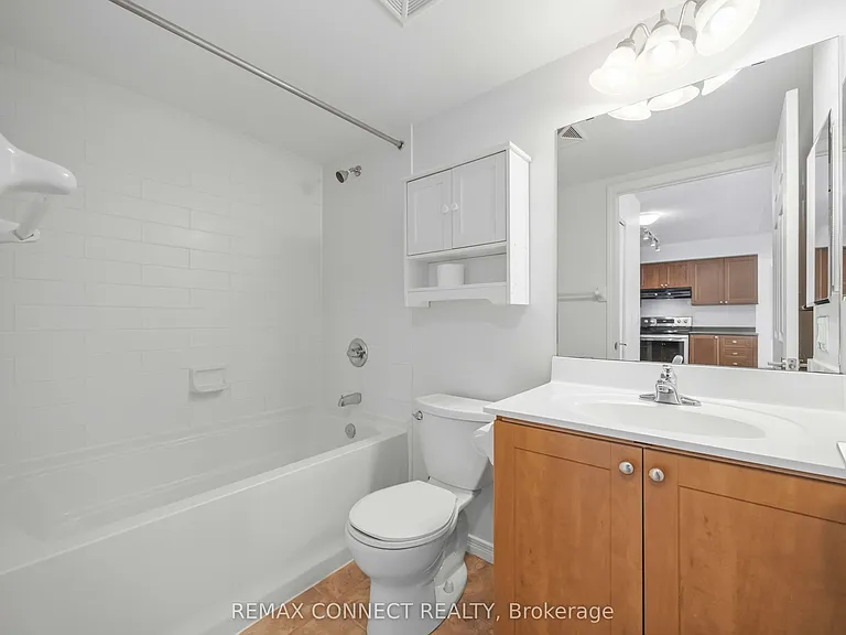 340 Watson St W #420 — Photo 21