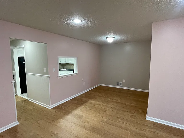 56 Edward Dr — Photo 3