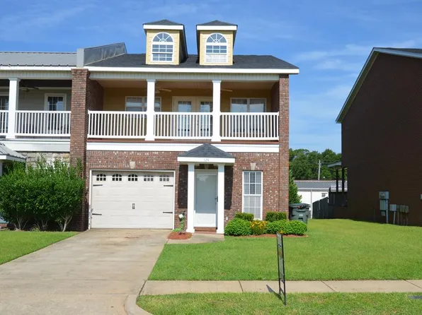 124 Whitney Ave, Enterprise, AL 36330