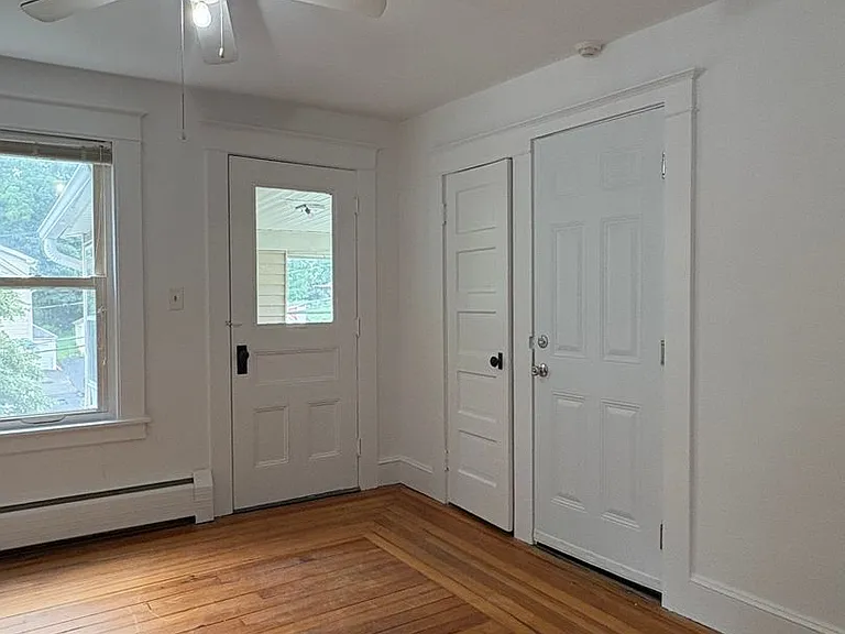 48 Gridley St - Blue Pod — Photo 5