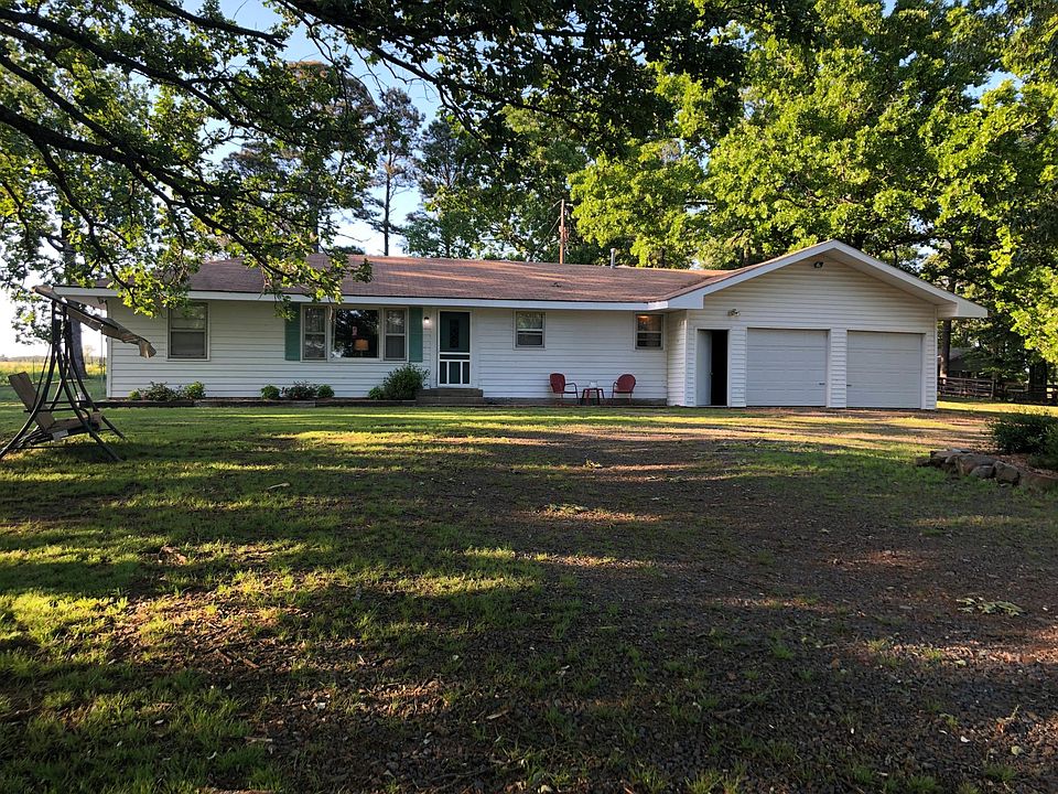 2nd image of 14 Piney Woods Dr