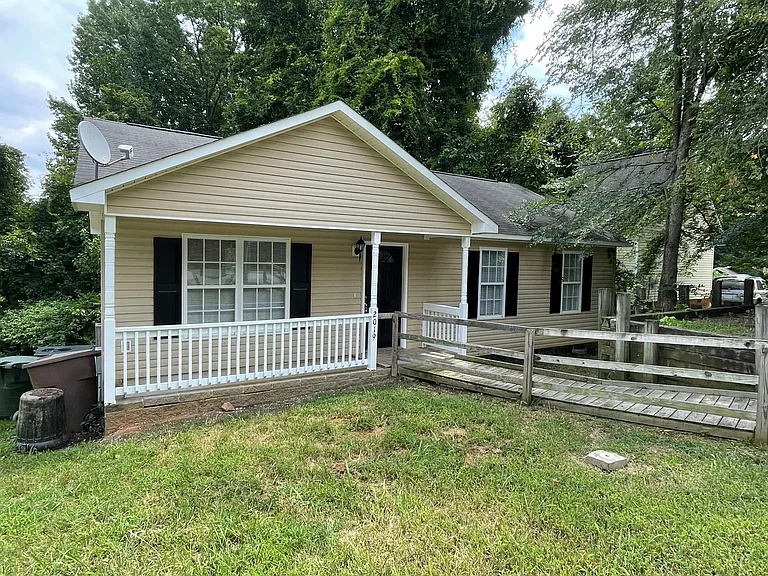 2019 Rath St — Photo 24