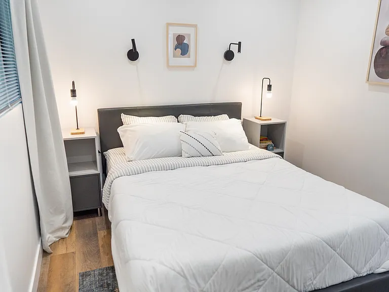 10863 Kling St #2 — Photo 8