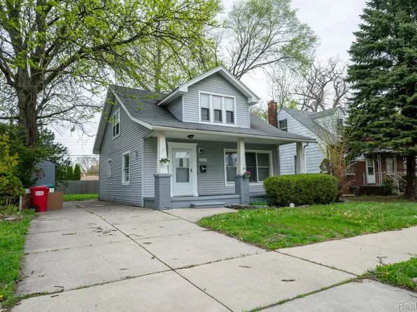 15315 Semrau Ave, Eastpointe, MI 48021