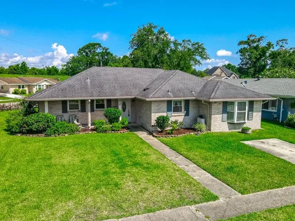 42 Hennessey Ct, River Ridge, LA 70123