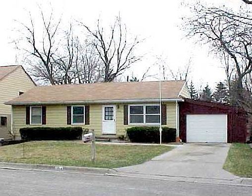 1st image of 1714 E Parkvale Ave