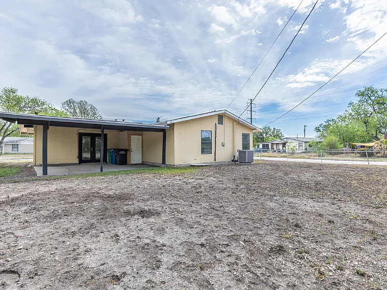 7802 Rimfire Dr — Photo 28