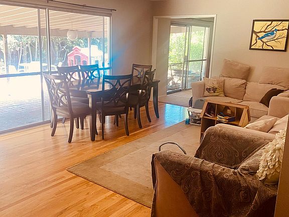 Living/Family Room 1