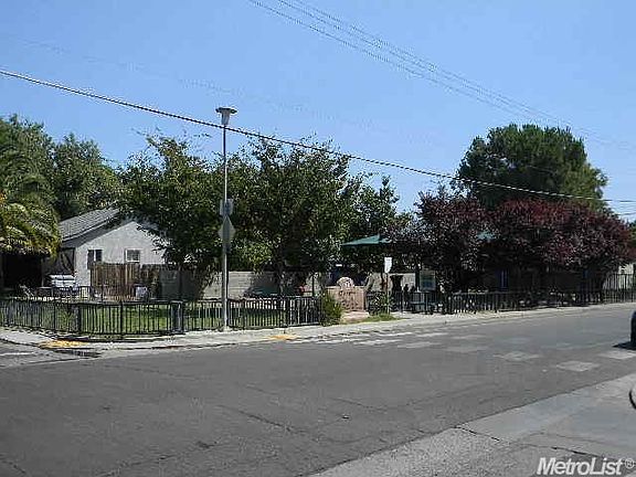 5th image of 784 Dixieanne Ave