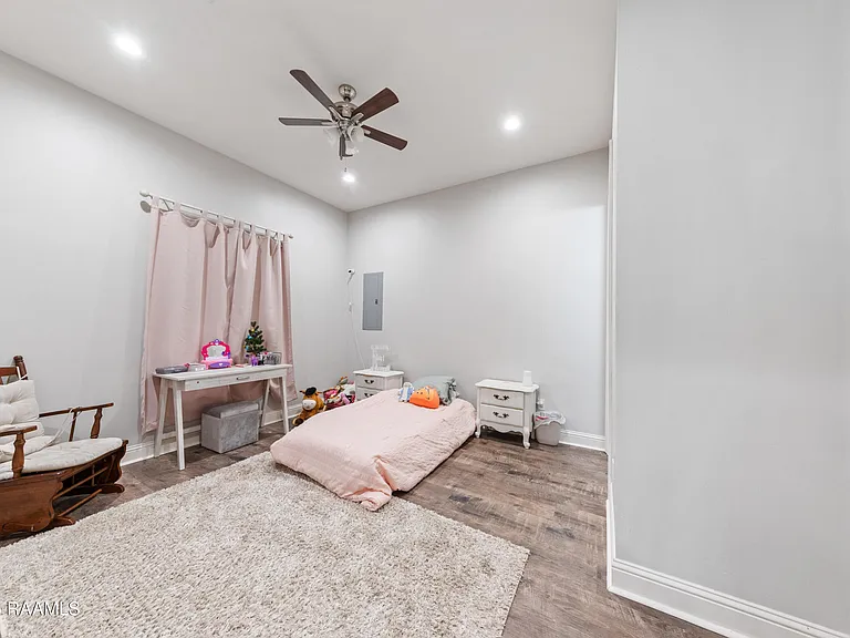 1120 E Butcher Switch Rd — Photo 19