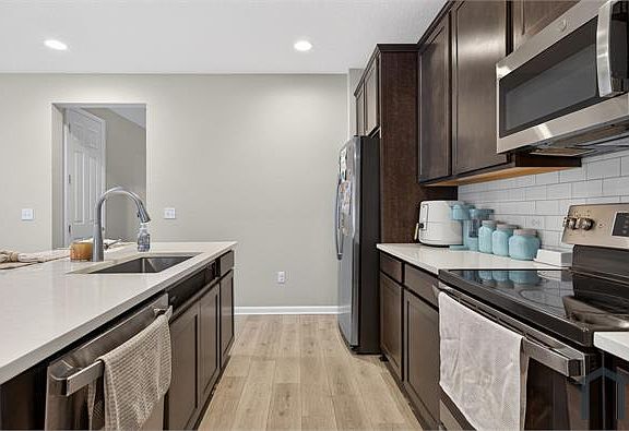 5th image of 4261 Caribbean Pine Ct