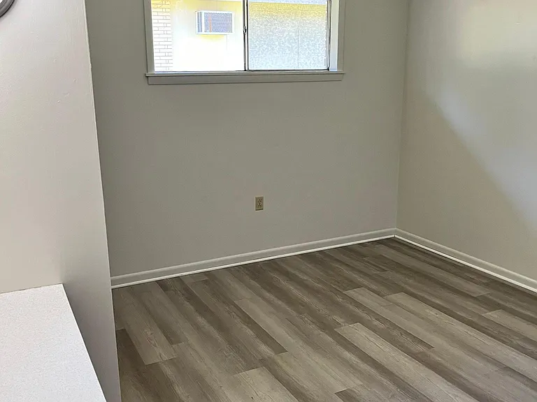 124 N 38th Ave #3 — Photo 2