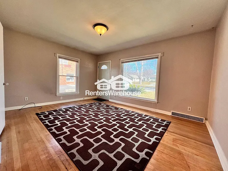 1144 Polk Blvd — Photo 2