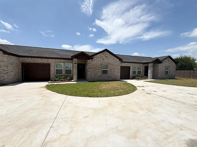 9508 Quaker Ct #B — Photo 3