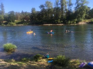 2150 Del Rio Rd, Roseburg, OR 97471