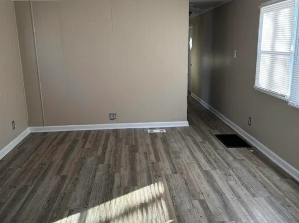 161 Kings Tree Acres Dr, West Columbia, SC 29170