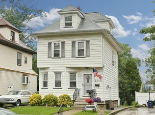 195 Everett Pl, East Rutherford, NJ 07073