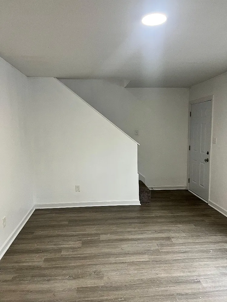 2445 Lowe St — Photo 3