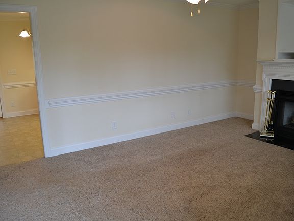 4th image of 516 Apple St