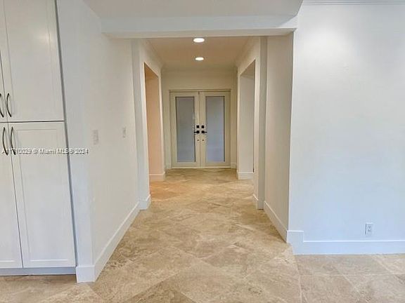 5th image of 540 Perugia Ave