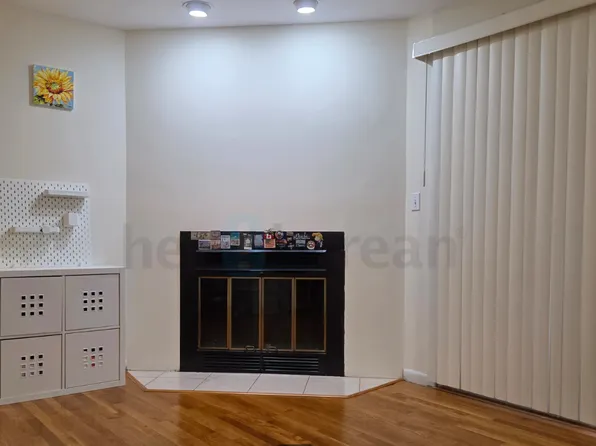 228b Washington Avenue image 2 of 7