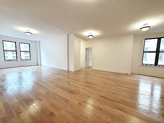 3rd image of 680 W End Ave #11D
