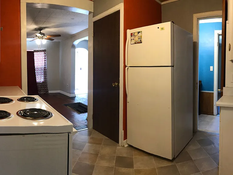 209 Main St — Photo 7