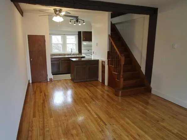 27 Oakland Ave #1, Warwick, NY 10990