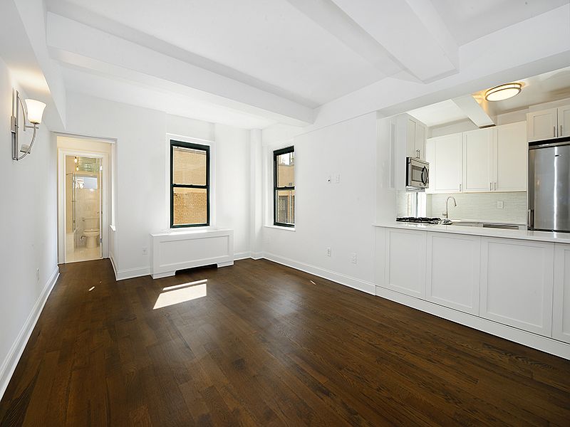 1st image of 65 W 95th St APT 9G
