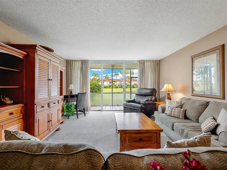 801 Cypress Blvd #107C — Photo 8