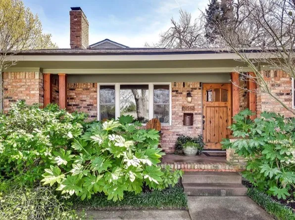 10562 Silverock Dr, Dallas, TX 75218