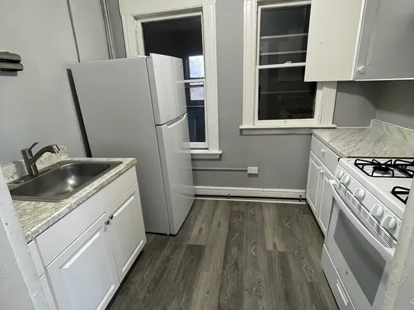 182 Division St #3, Waterbury, CT 06704